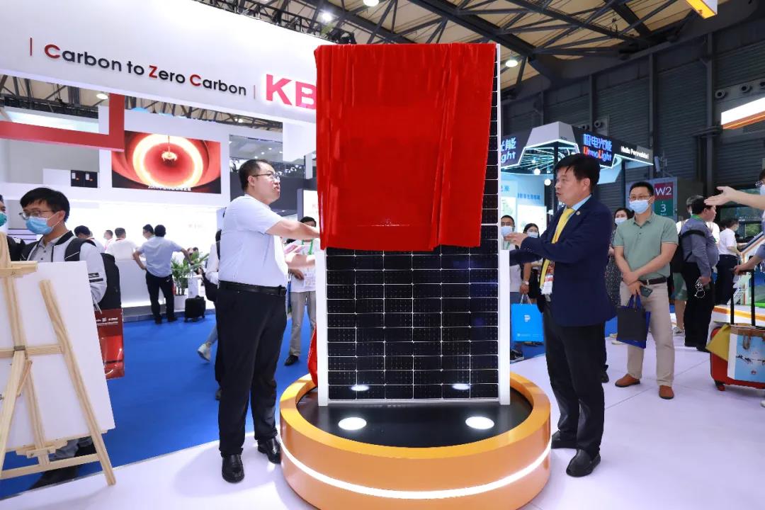 周元秘書長、日托技術研發總經理吳仕梁博士為M系揭幕