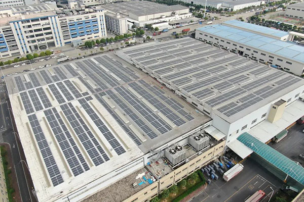 日托光伏再度攜手國電投,打造零碳造車新路徑