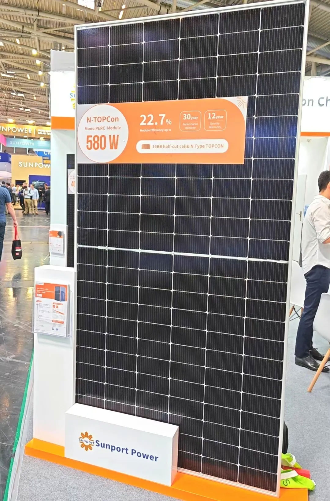 高強度輕質組件新品歐洲首秀,日托光伏閃耀歐洲智慧能源展